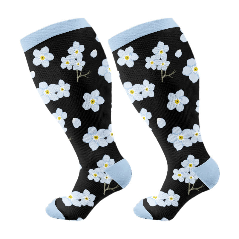 Kompressionsstrümpfe mit blauer Blume und Libelle in Übergröße (3 Paar) - Schwarz (1 Paar) - 4XL - image 6