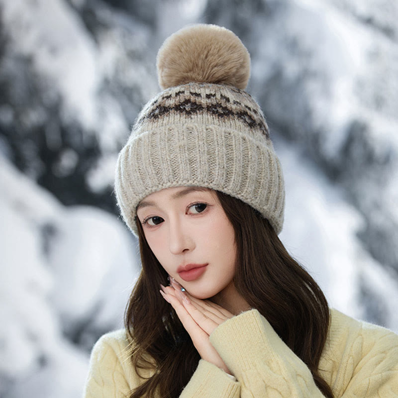 Lässige Beanie im Ethno-Stil - image 5
