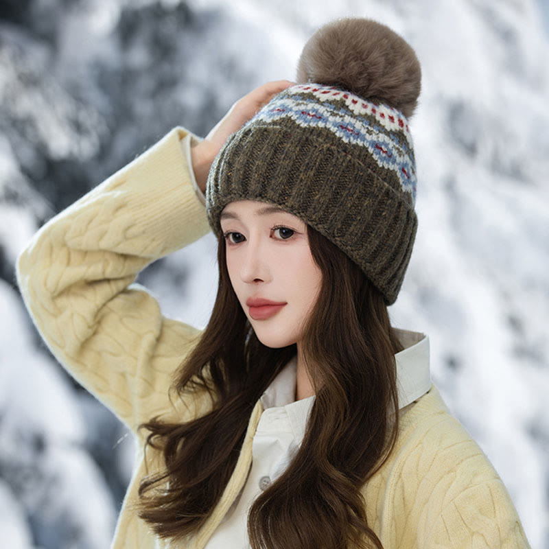 Lässige Beanie im Ethno-Stil - image 7