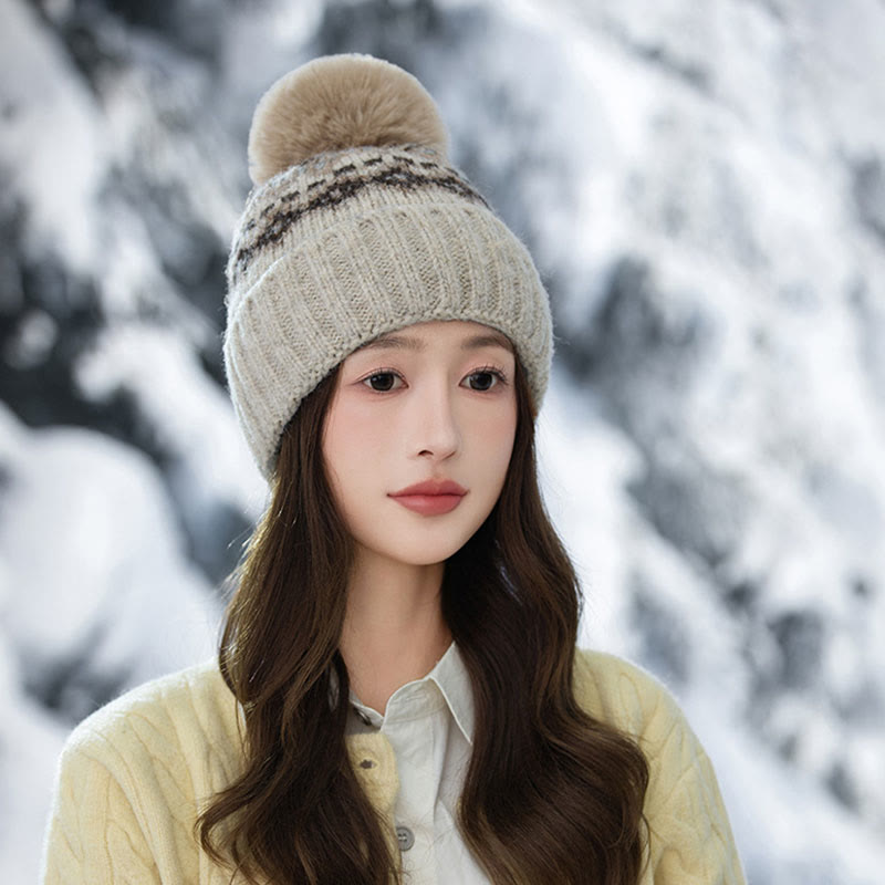 Lässige Beanie im Ethno-Stil - image 3