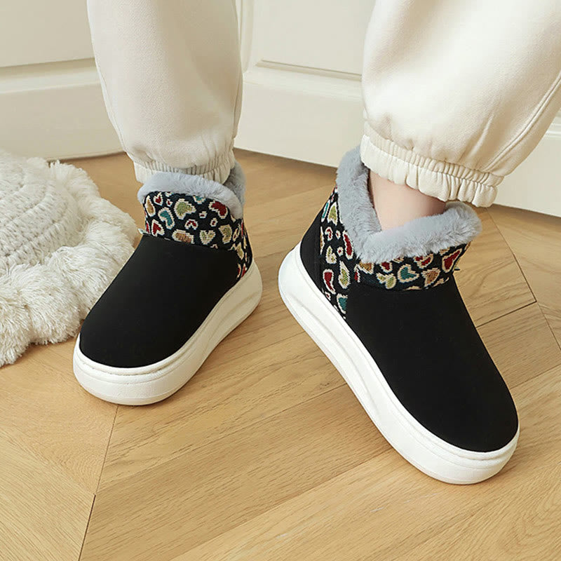 Plusock Hausschuhe in Übergröße mit Herzmuster - image 0