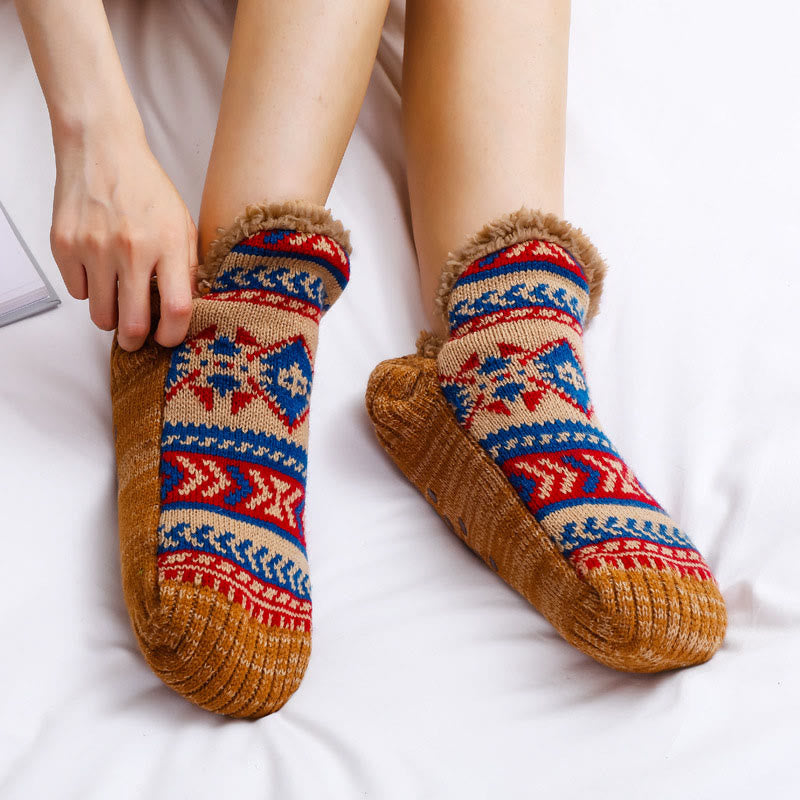 Hausschuhe mit Rautenmuster in Übergröße - image 1