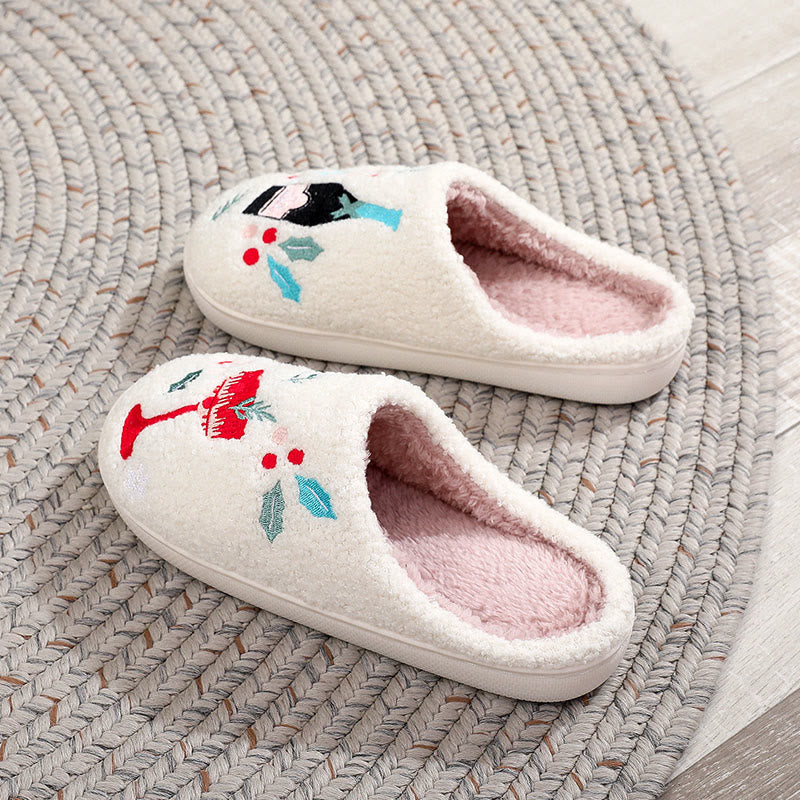 Plusock Hausschuhe in Übergröße mit Beeren-Weinglas-Motiv - image 4