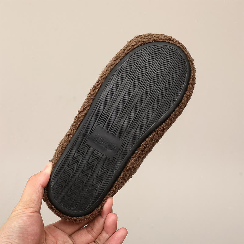 Plusock Hausschuhe in Übergröße mit niedlichem Mops-Motiv - image 6