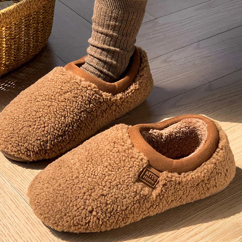 Hausschuhe mit weicher Sohle in Übergröße für den Winter - image 2