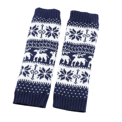 Gestrickte Beinstulpen mit Schneeflockenmuster und Hirschmotiv - image 11
