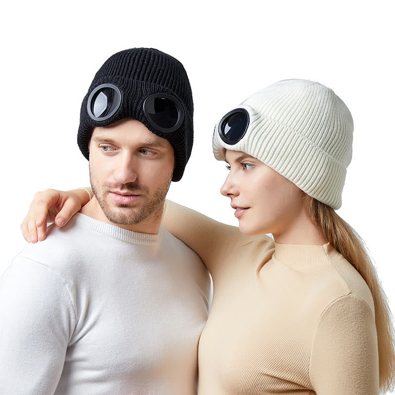Warmhaltende Mütze mit Schutzbrille - image 1