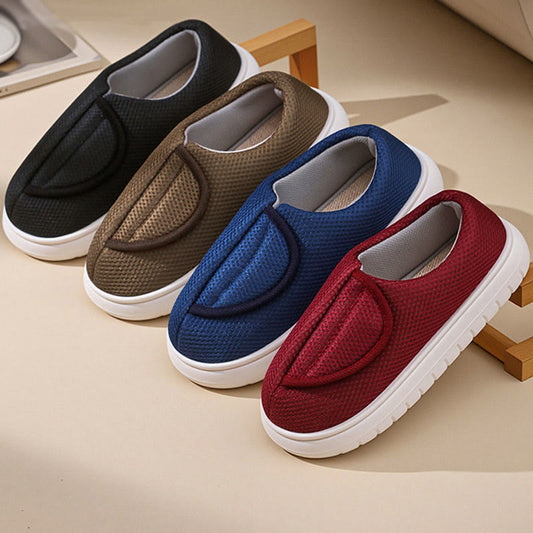 Slip-On-Hausschuhe aus Mesh mit weiter Öffnung - image 0