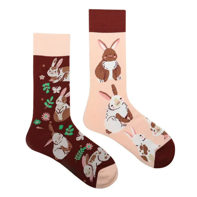 Niedliche Socken mit Blumenmuster und Kaninchenmotiv - image 1