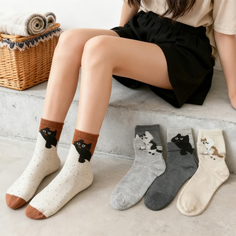 Kuschelige Plüschkatzen-Socken (4 Paar) - image 1
