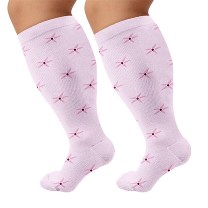 Elegante Kompressionsstrümpfe mit Blumenmuster in Übergröße - Rosa - 4XL - image 7