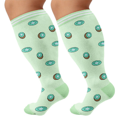Plus Size Fruity Fun Kompressionsstrümpfe - Kiwi - 4XL - image 6