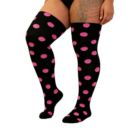 Oberschenkelhohe Socken mit Polka-Dots und Herzstreifen. - image 9
