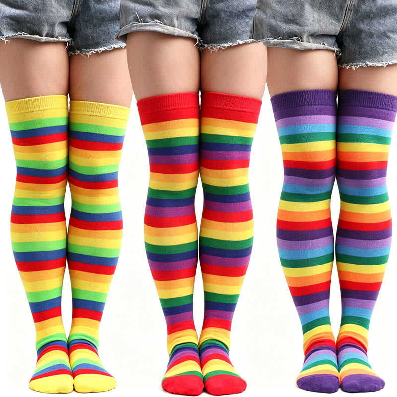 Regenbogenstreifen-Oberschenkelstrümpfe - image 1