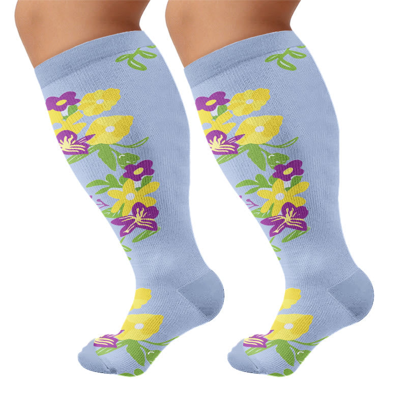 Kompressionsstrümpfe mit Blumenmuster in Übergröße - Blau - 4XL - image 9