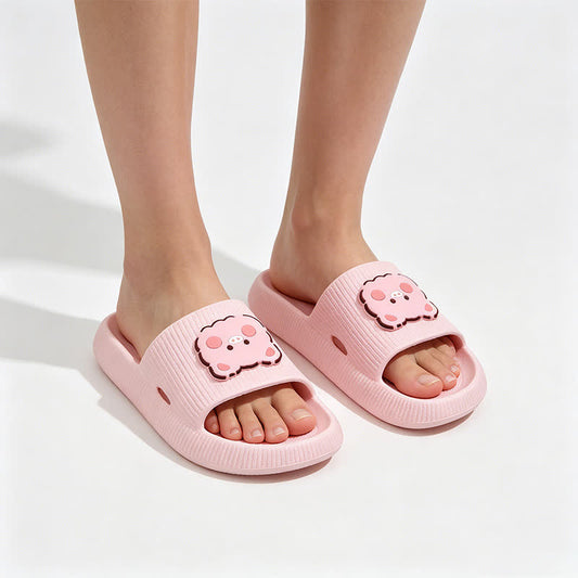 Hausschuhe mit rosa Schweinchen-Anhänger und Wolkenkissen - image 0