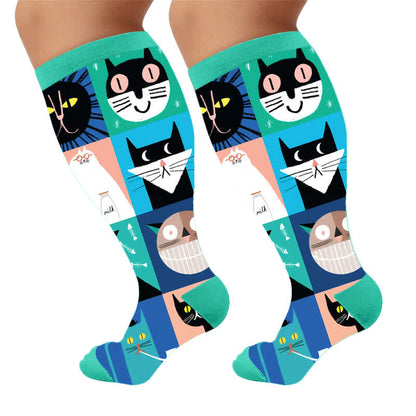 Kompressionsstrümpfe mit verspieltem, abstraktem Katzenmotiv in Übergröße - Blau (1 Paar) - 4XL - image 5