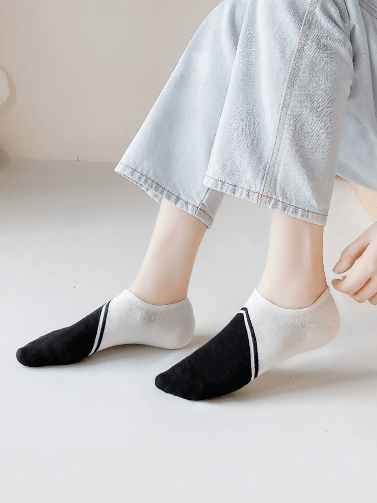 Bambusfarbene, unsichtbare Socken (5 Paar) - image 1