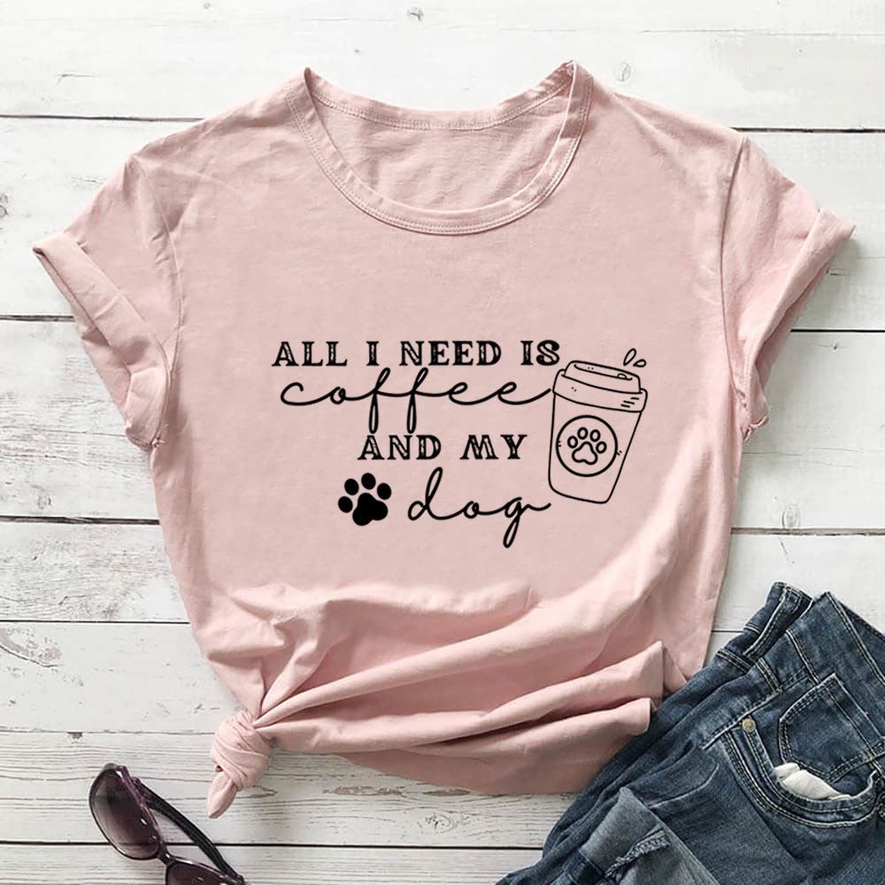 Kurzarm-T-Shirt mit Hundepfotenabdrücken in Übergröße - Hellrosa - 3XL - image 2
