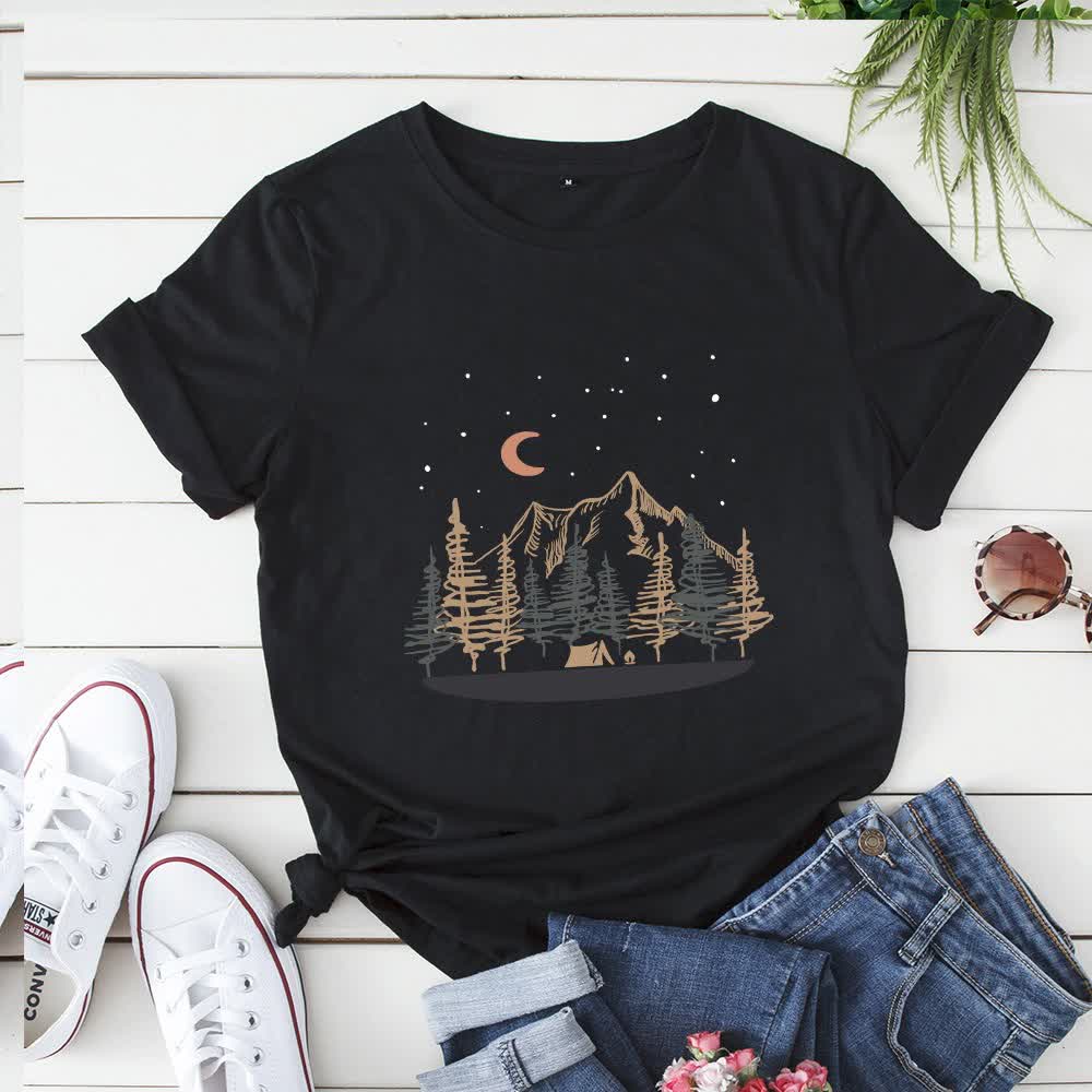 T-Shirt mit Landschaftsmotiv in Übergröße - Schwarz - 5XL - image 0