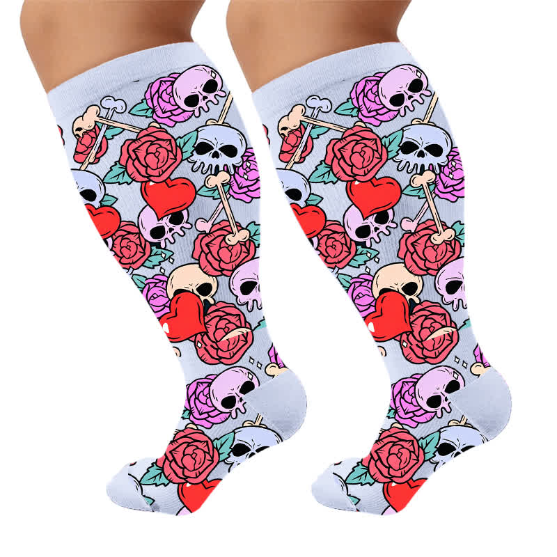 Rosa Kompressionsstrümpfe mit Totenkopf-Herzaugenmuster in Übergröße - Blau (1 Paar) - 4XL - image 10