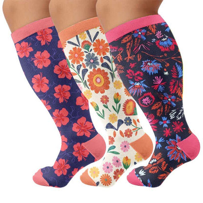 Kompressionsstrümpfe mit hellem Blumenmuster in Übergröße - Mehrfarbig (3 Paare) - 4XL - image 4