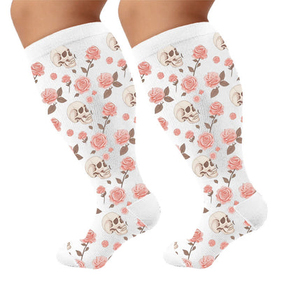 Kompressionsstrümpfe in Übergröße mit olivgrünem Totenkopf- und Blumenmuster - Weiß (1 Paar) - 4XL - image 9