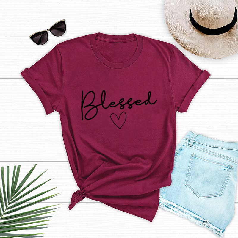 Plus Size T-Shirt mit Herzmotiv - Wein - 5XL - image 2