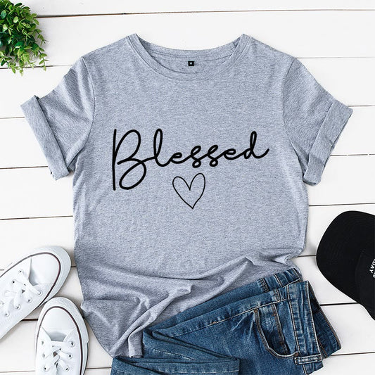 Plus Size T-Shirt mit Herzmotiv - Hellgrau - 5XL - image 0