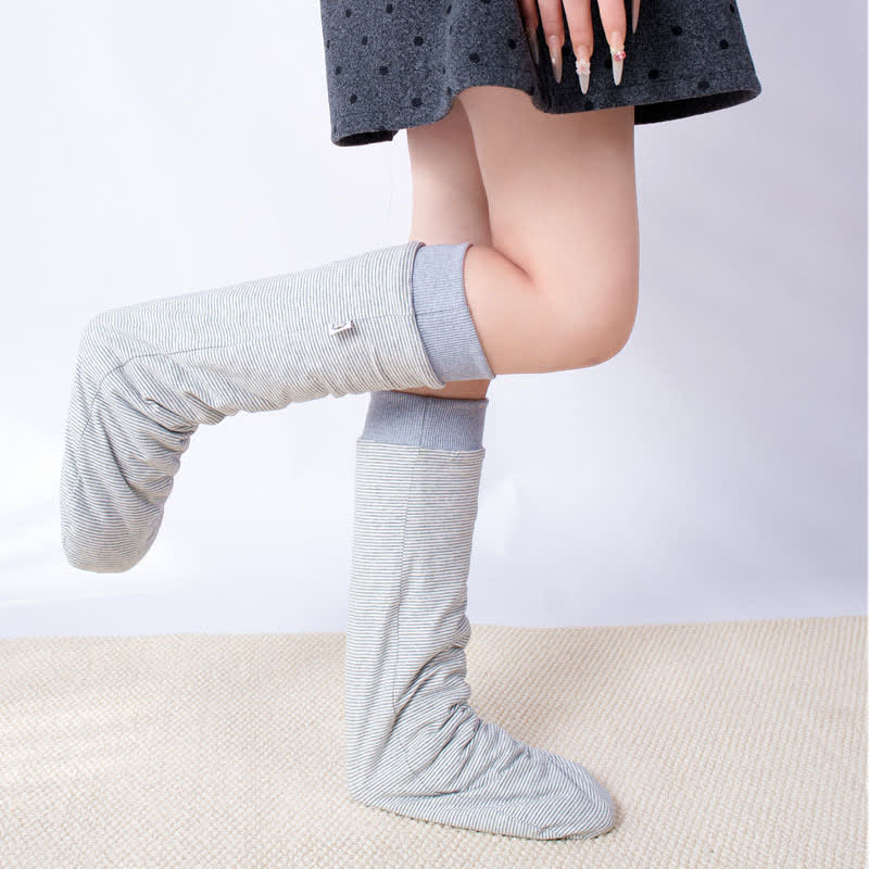 Gestreifte, kuschelige Schlafsocken aus Baumwolle - image 3