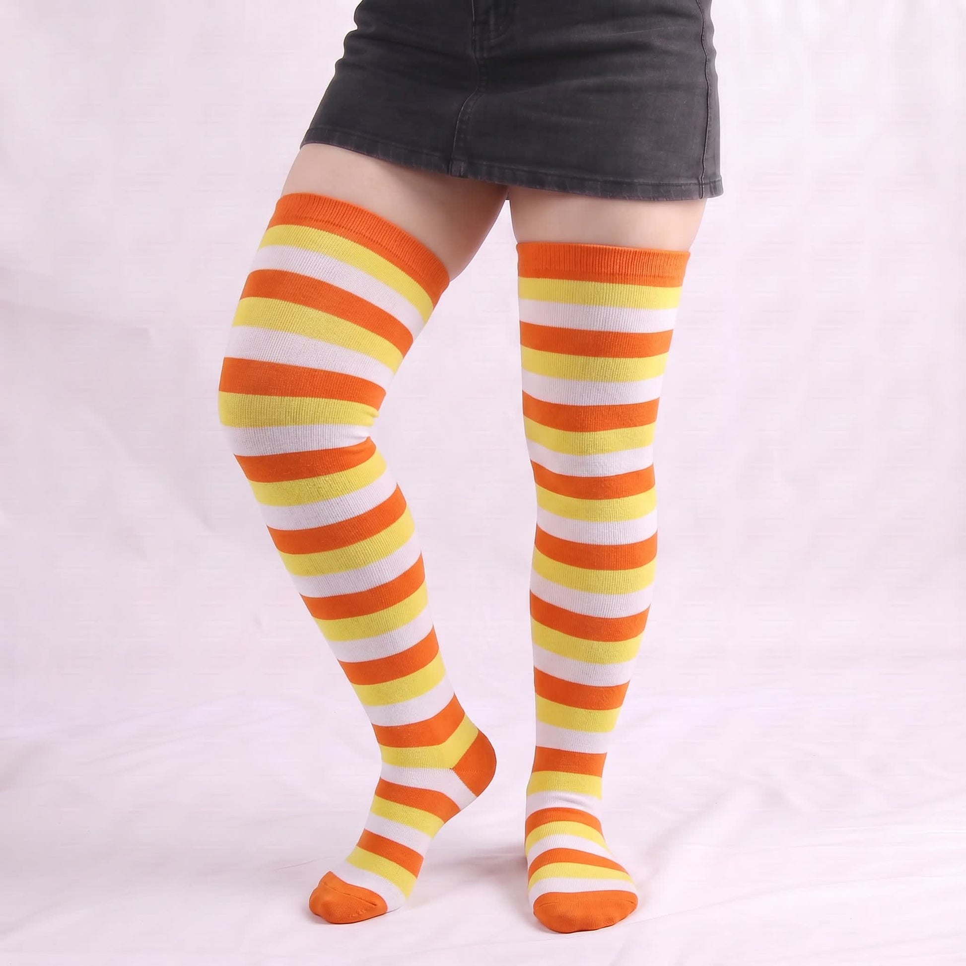 Weiche, gestreifte, lässige Oberschenkelhohe Socken (4 Paar) - Gelb - Einheitsgröße - image 7