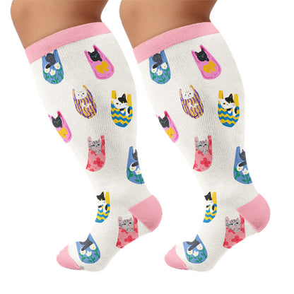 Kniestrümpfe mit Cartoon-Katze in Übergröße - Rosa (1 Paar) - 4XL - image 10