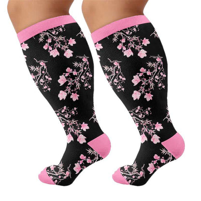 Kompressionsstrümpfe mit Blumenmuster in Übergröße - Schwarz (1 Paar) - 4XL - image 10