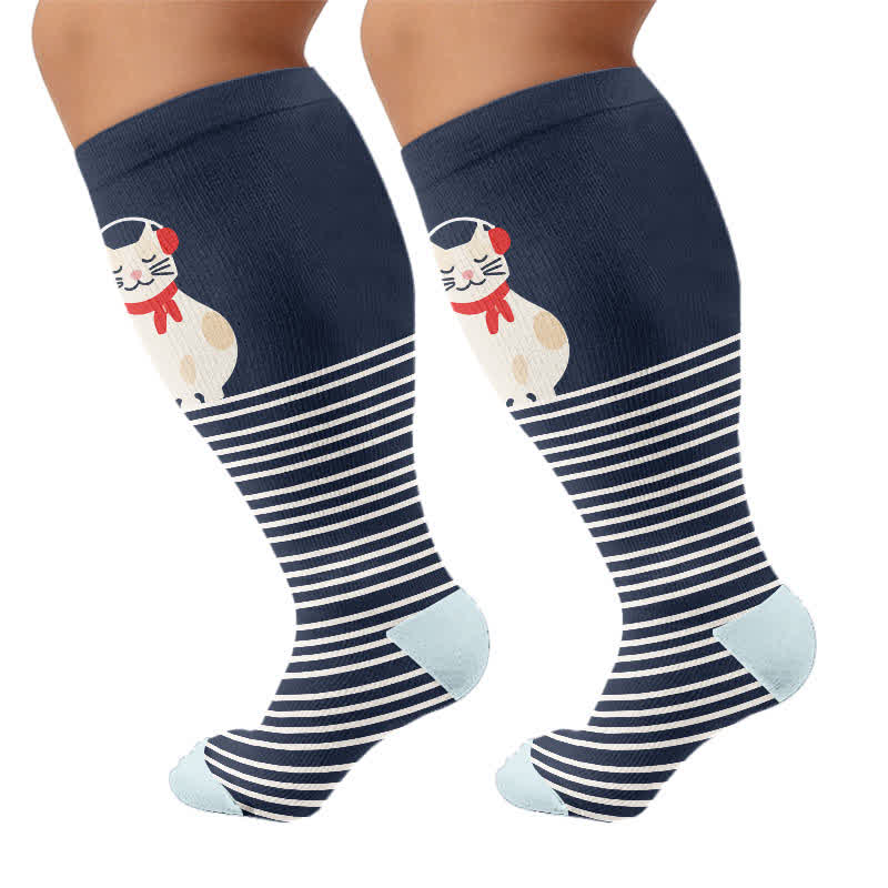 Kompressionsstrümpfe mit Tiermuster in Übergröße - Marineblau (1 Paar) - 4XL - image 10