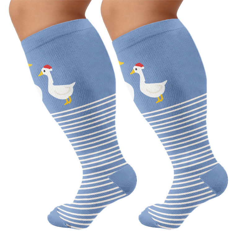 Kompressionsstrümpfe mit Tiermuster in Übergröße - Blau (1 Paar) - 4XL - image 8