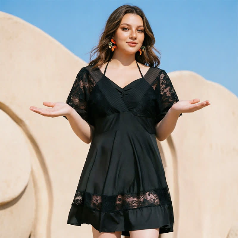 Schwarzes Badekleid mit Spitzenärmeln - image 2