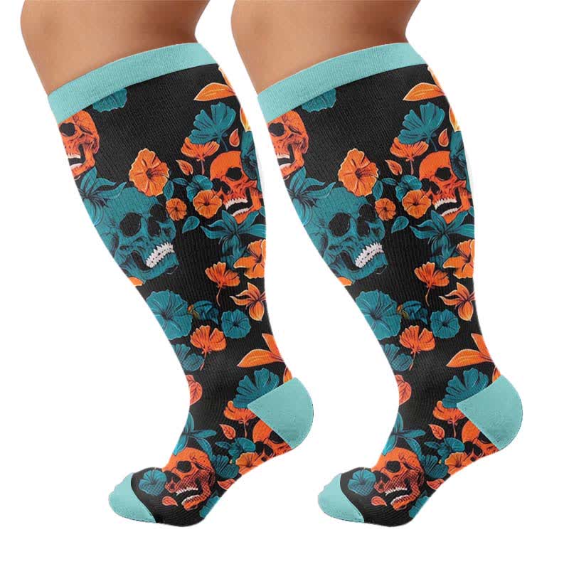 Kompressionsstrümpfe mit Blumenmuster und Totenkopf in Übergröße - Blau (1 Paar) - 4XL - image 9