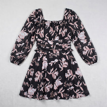 Bademode mit Blumenmuster und eckigem Ausschnitt - image 8