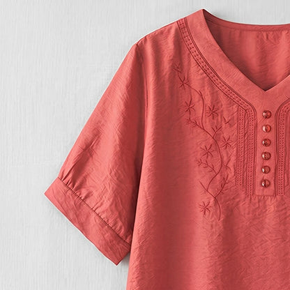 Bestickte, lässige Bluse in Übergröße - image 21