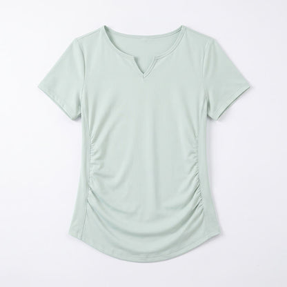 Sportshirt mit V-Ausschnitt und Raffung in Übergröße - image 13