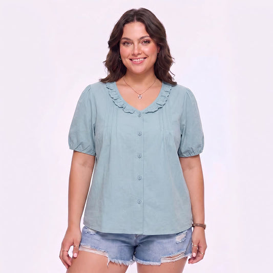 Rüschenbluse mit V-Ausschnitt und Knopfleiste für jeden Tag - Hellblau - 4XL - image 0