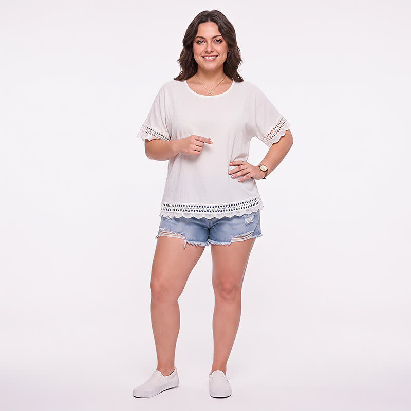 Bluse in Übergröße mit Spitzenbesatz und kurzen Ärmeln - image 2