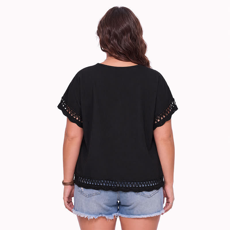 Bluse in Übergröße mit Spitzenbesatz und kurzen Ärmeln - image 5