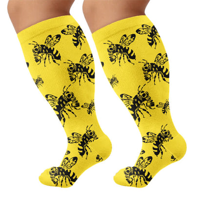 Kompressionsstrümpfe mit Totenkopf- und Bienenmotiv in Übergröße - image 8