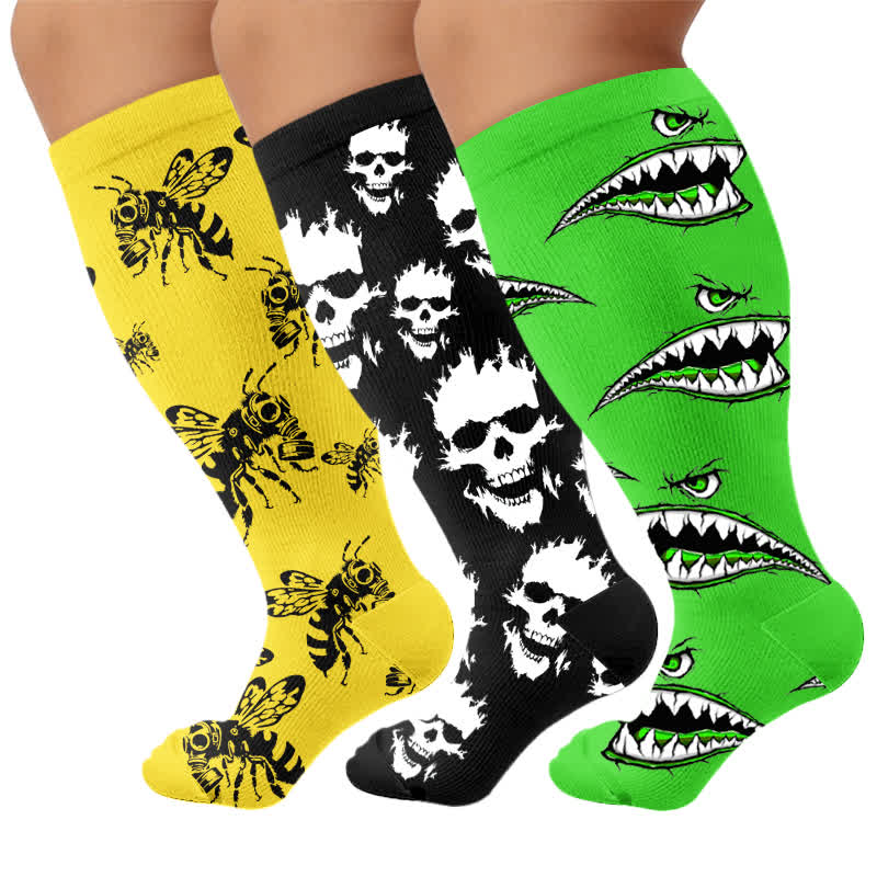 Kompressionsstrümpfe mit Totenkopf- und Bienenmotiv in Übergröße - Mehrfarbig (3 Paare) - 4XL - image 4