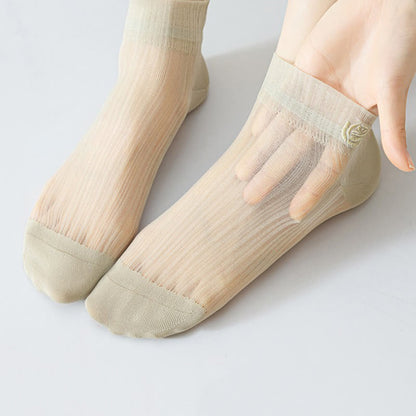 Transparente, mit Rosen bestickte Knöchelsocken (5 Paar) - image 3