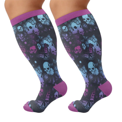 Blaue Totenkopf-Kompressionsstrümpfe in Übergröße - Lila (1 Paar) - 4XL - image 9