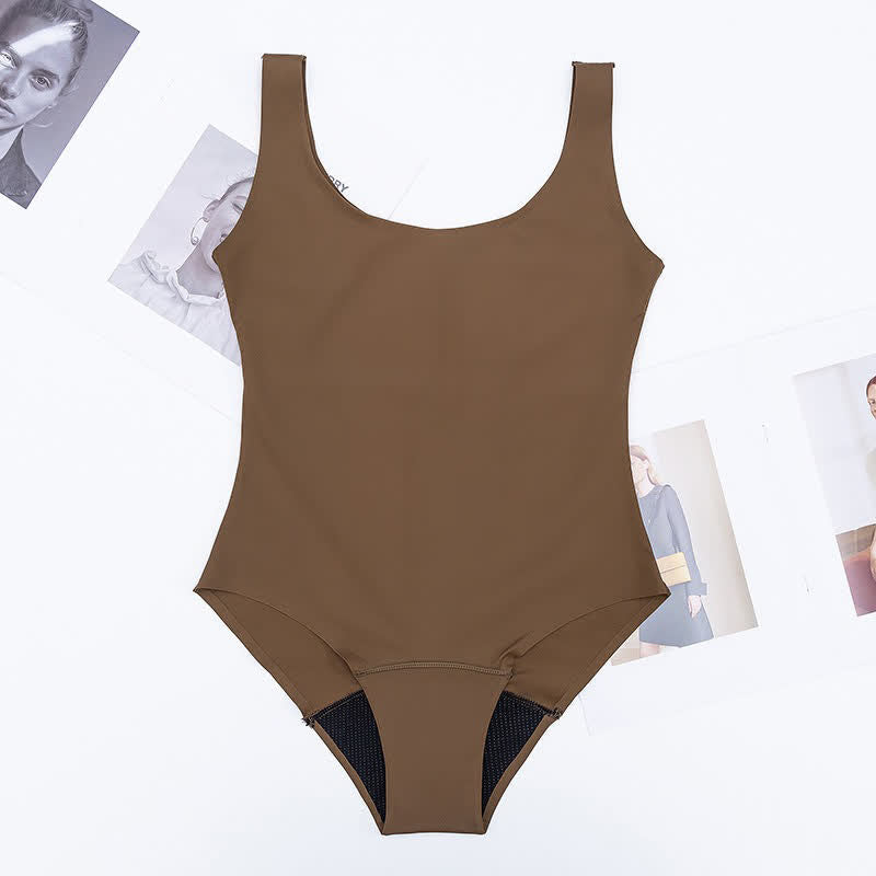 Minimalistischer Badeanzug mit Rundhalsausschnitt - Braun - 2XL - image 5