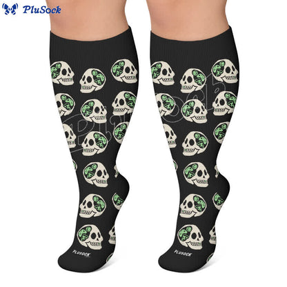 Kompressionsstrümpfe mit Totenkopfmotiv in Übergröße - image 6