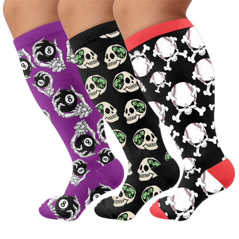 Kompressionsstrümpfe mit Totenkopfmotiv in Übergröße - Mehrfarbig (3 Paare) - 4XL - image 4